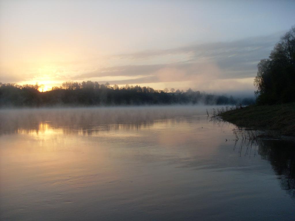 Nature Retreat "Upes Dizvietas" Krāslava Exterior foto